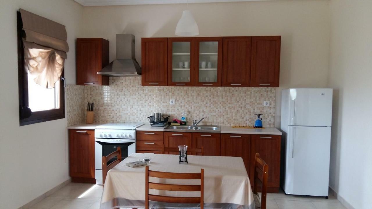 Gougousis Apartments Kaloyiros ภายนอก รูปภาพ