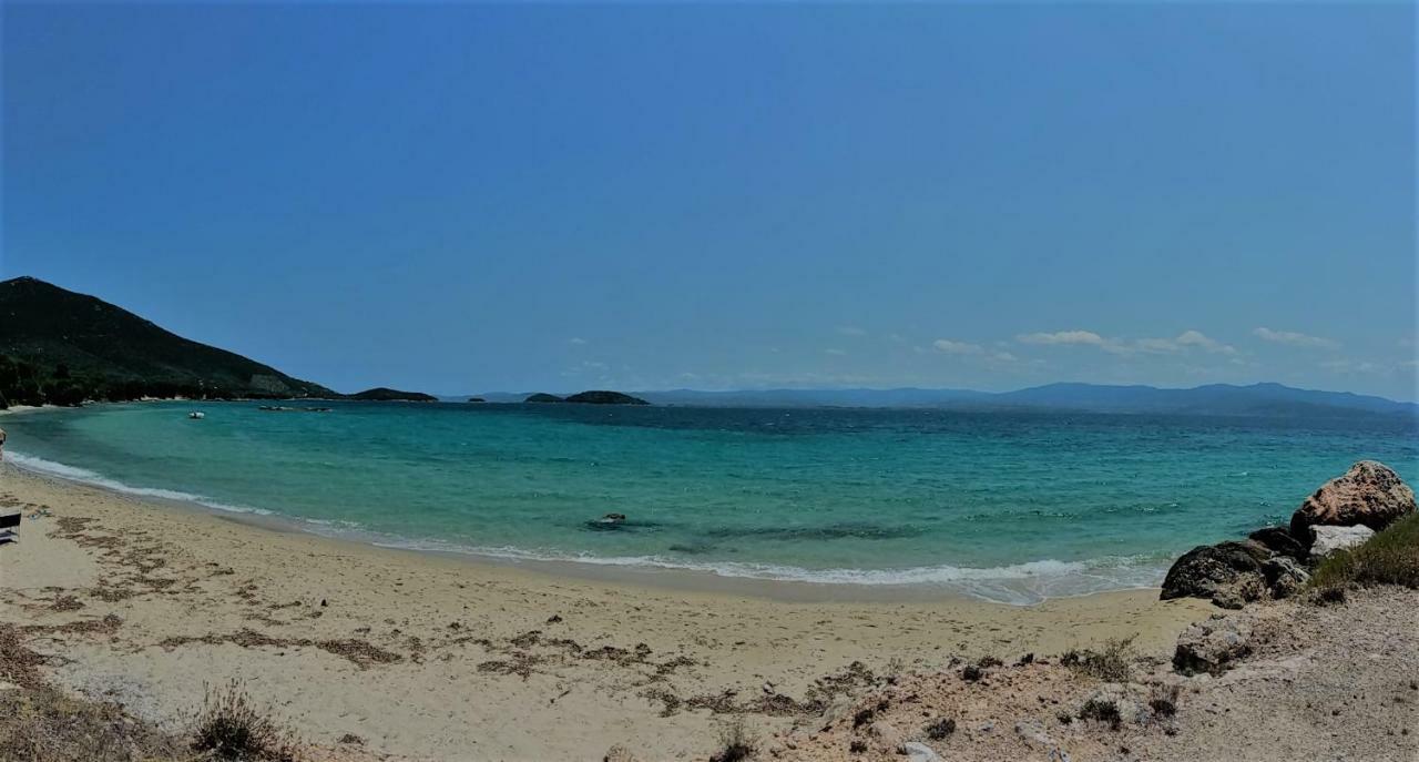 Gougousis Apartments Kaloyiros ภายนอก รูปภาพ